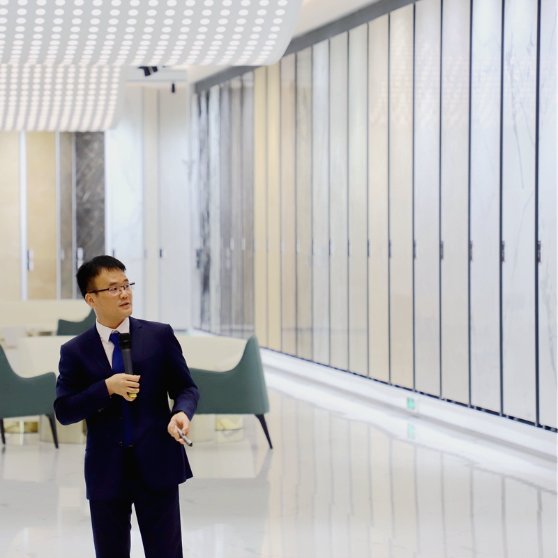 �����մɷ�ɽ����չ�d���b����ح��չ�V���O(sh��)Ӌ(j��)�܈A�M�չ�